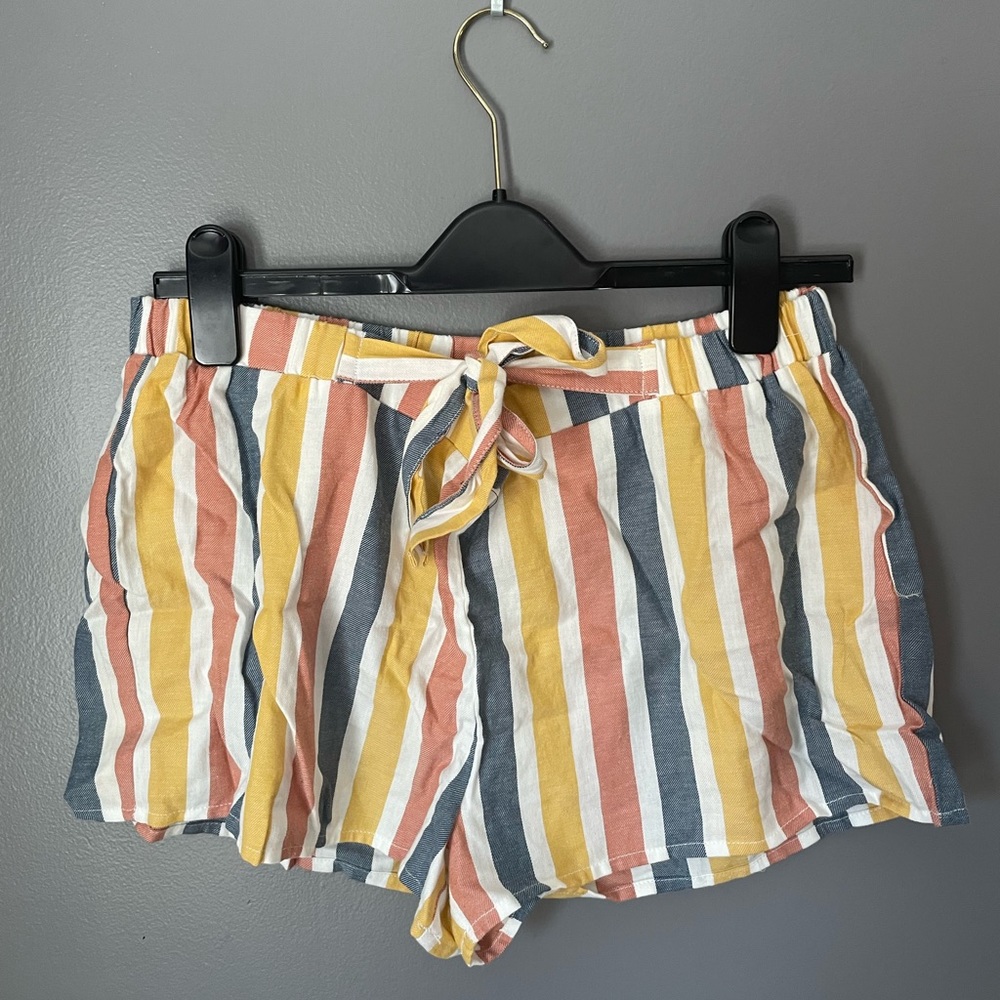 Love To Lounge Striped Soft Shorts Size M